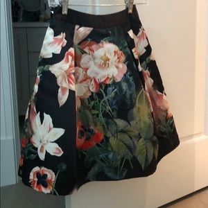 Ted Baker satin floral skirt Size 0